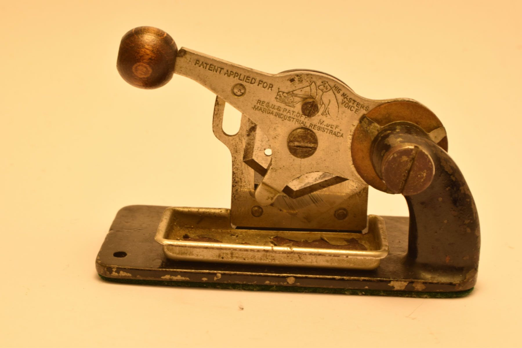 EXPERT Gramophone Thorn Nneedle Sharpener